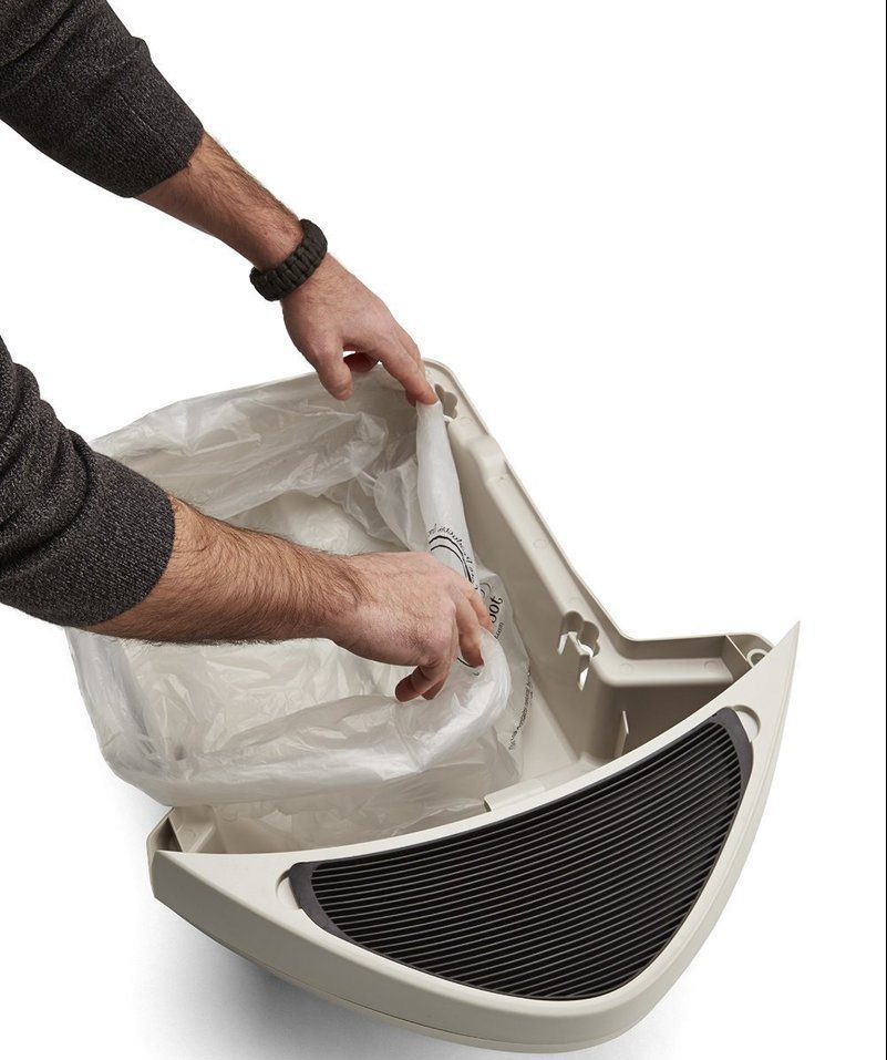 Showcasing the cleaning process of the Litter Robot