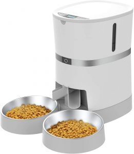Displaying the WellToBe best cat food dispenser