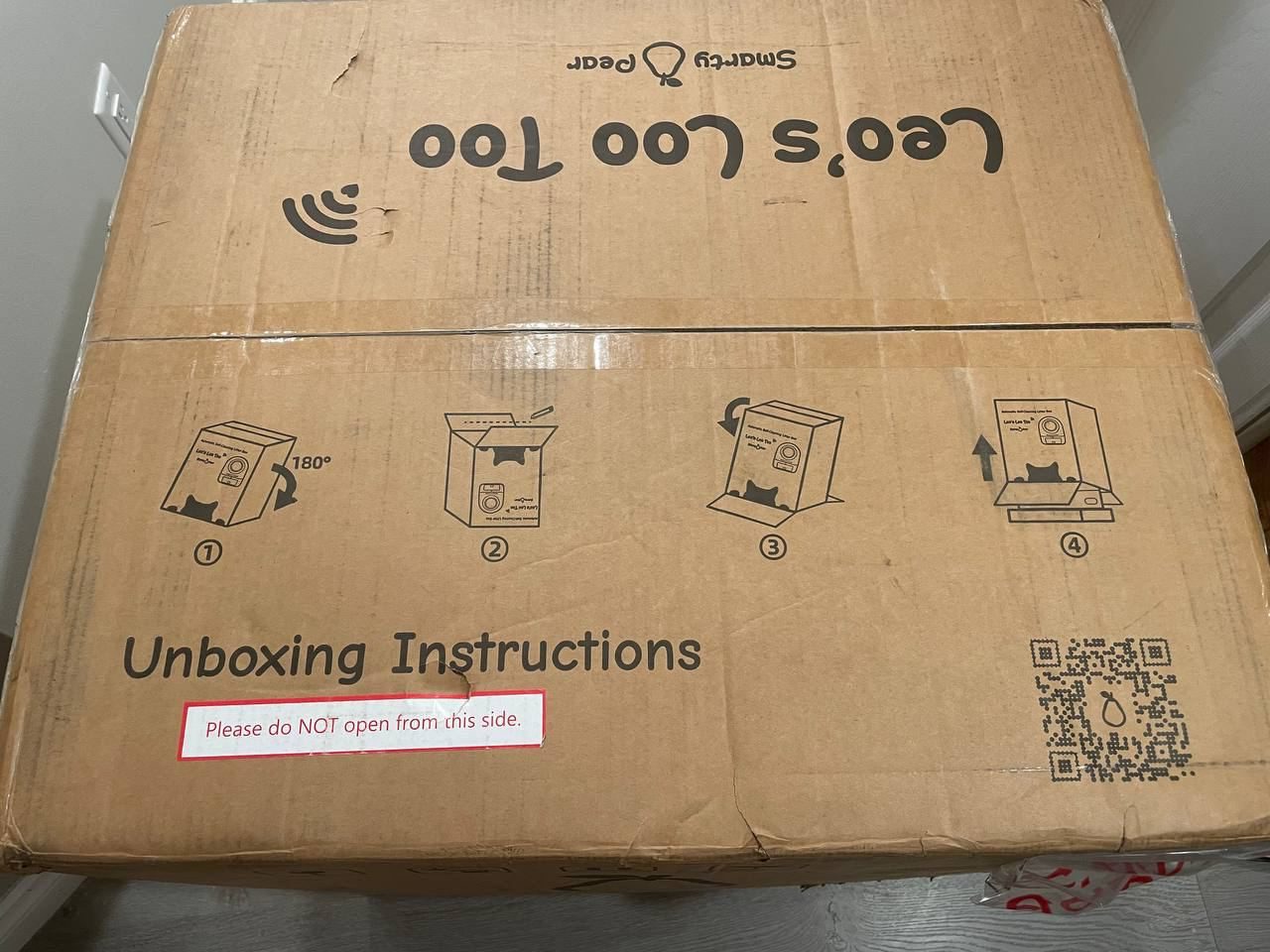 Unboxing Leo's Loo Too