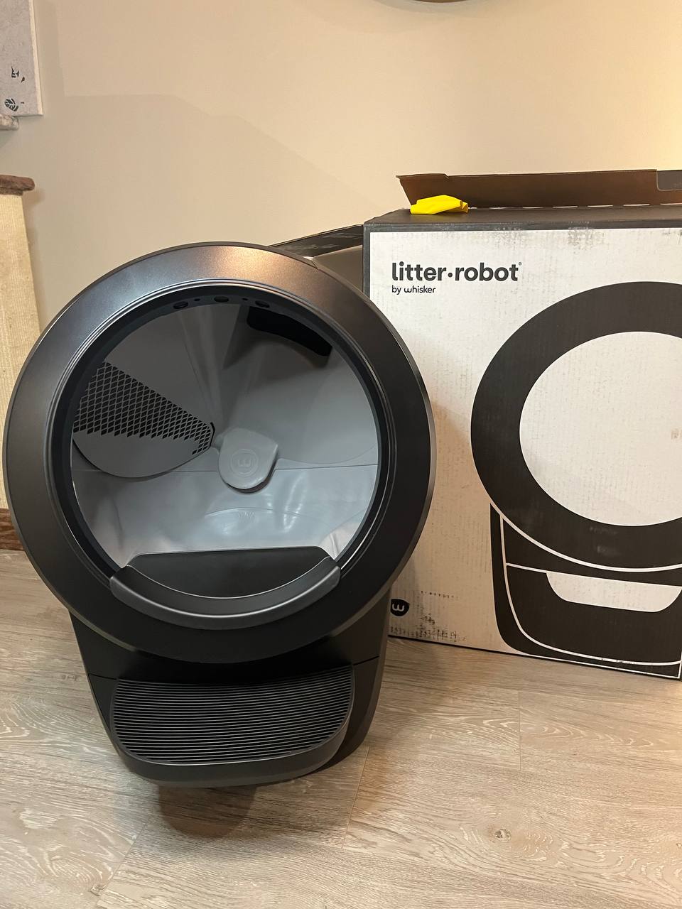 Fully unpacked Litter Box 4